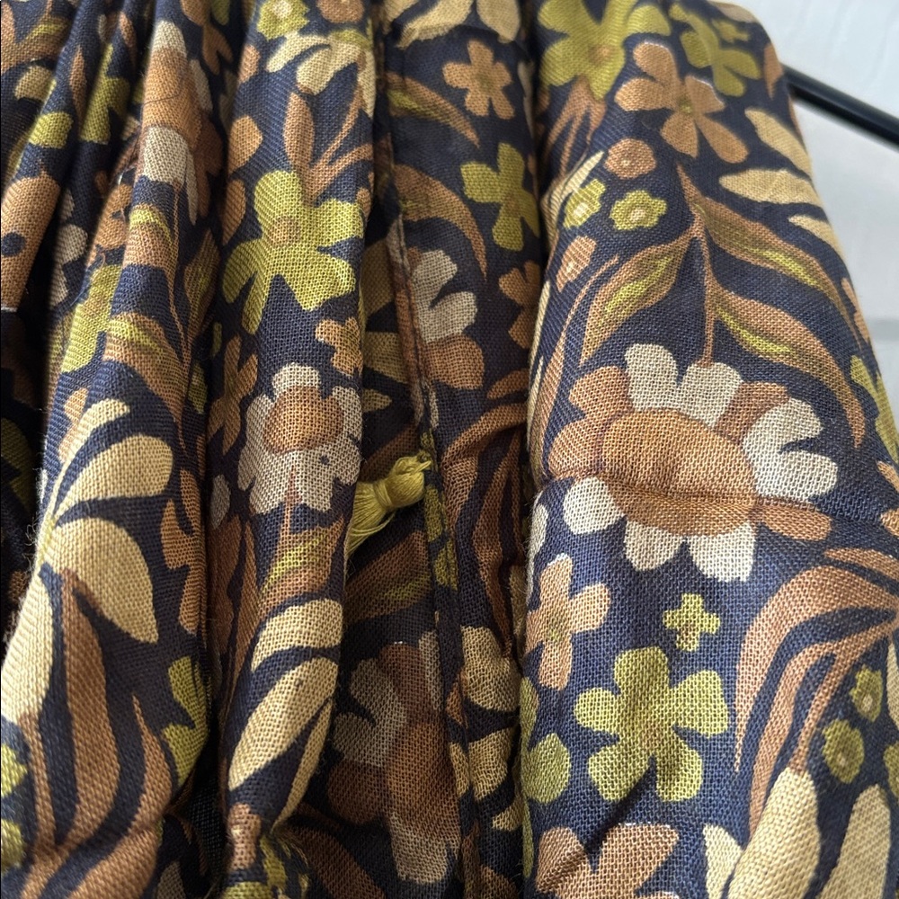 NATURAL LIFE Floral Sayulita Scarf Black Floral - Picture 7 of 8